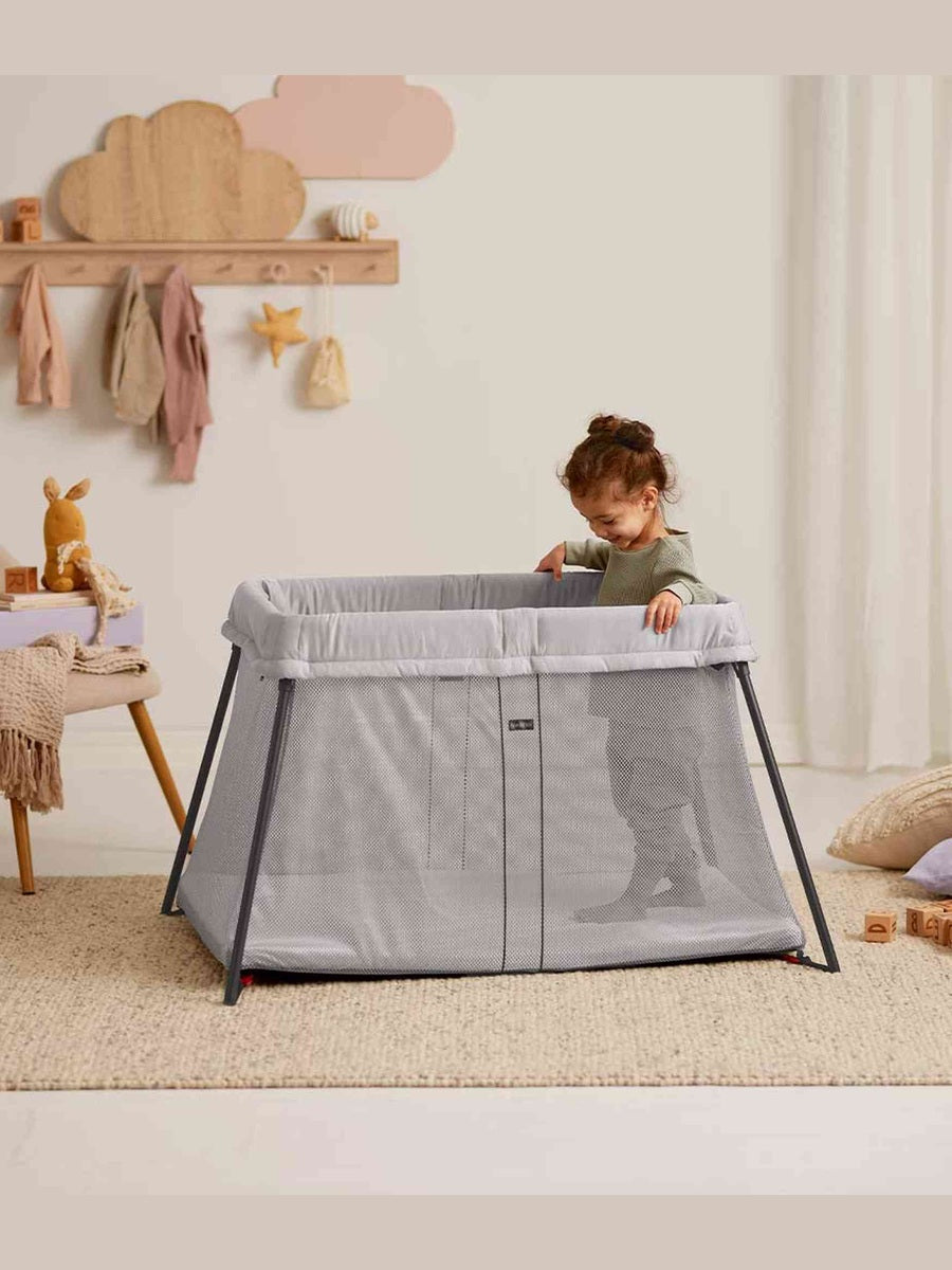 BabyBjörn Travel Cot Light – Silver BabyBjorn Mama's Joy