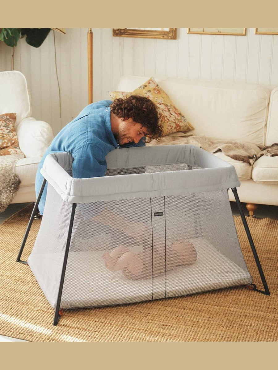 BabyBjörn Travel Cot Light – Silver BabyBjorn Mama's Joy
