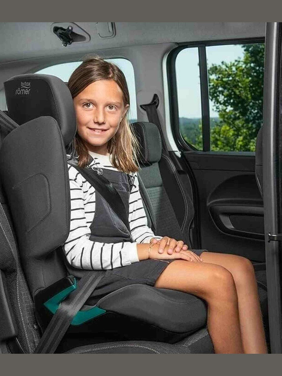 Britax Romer Adventure Plus 2 Car Seat Booster i-Size - Midnight Blue Britax Römer Mama's Joy