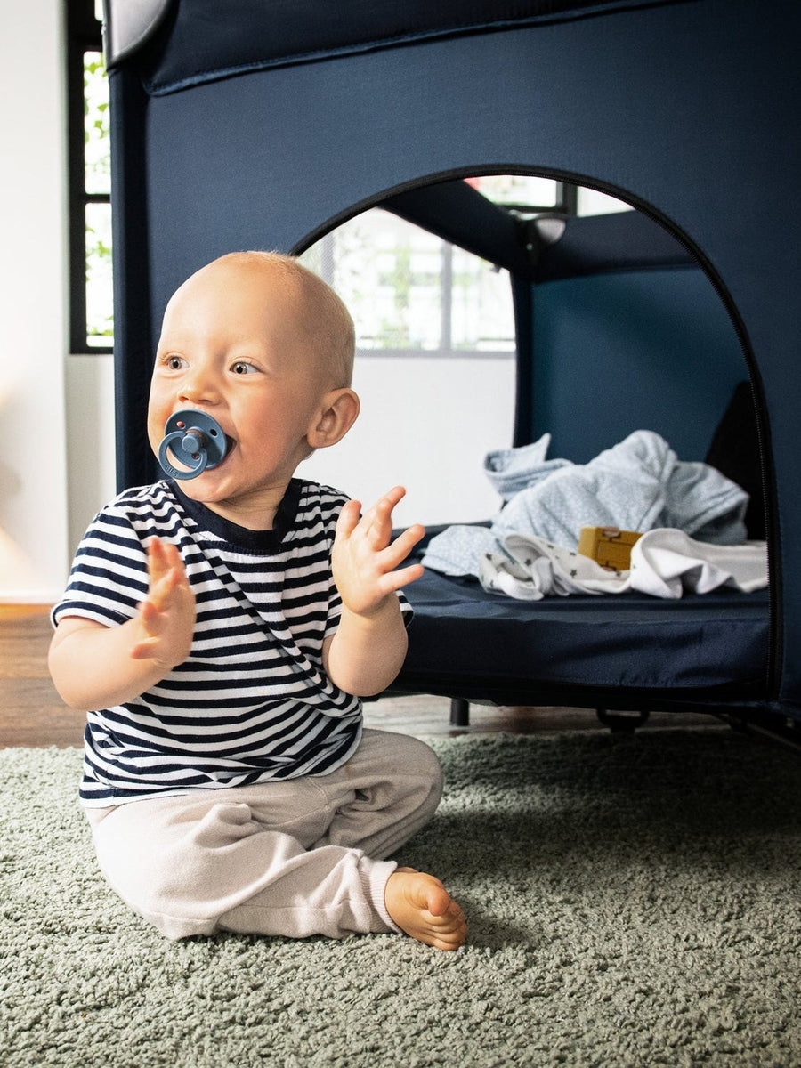 Hauck Dream N Play Plus Travel Cot - Grey Hauck Mama's Joy