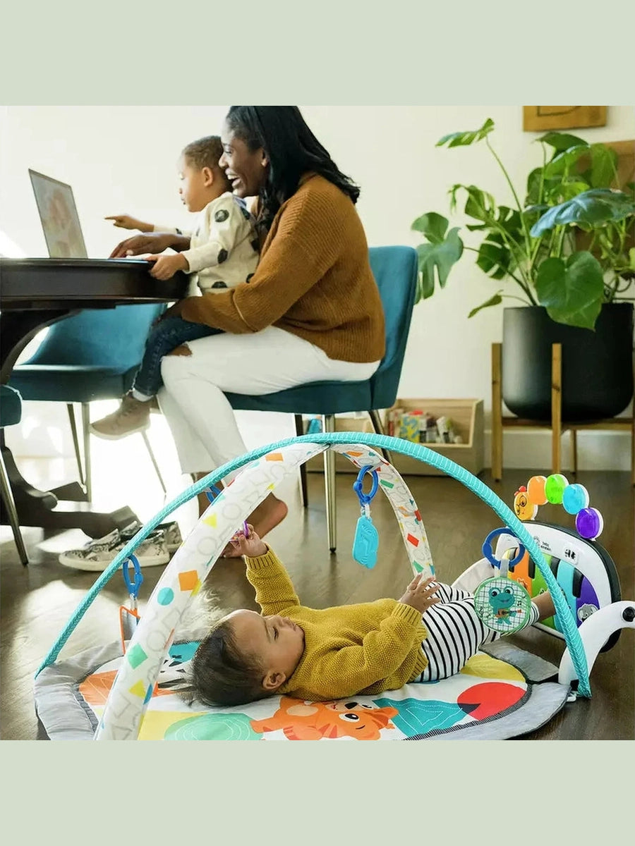 Baby Einstein Music & Language Discovery Gym