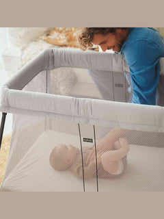 BabyBjörn Travel Cot Light – Silver BabyBjorn Mama's Joy