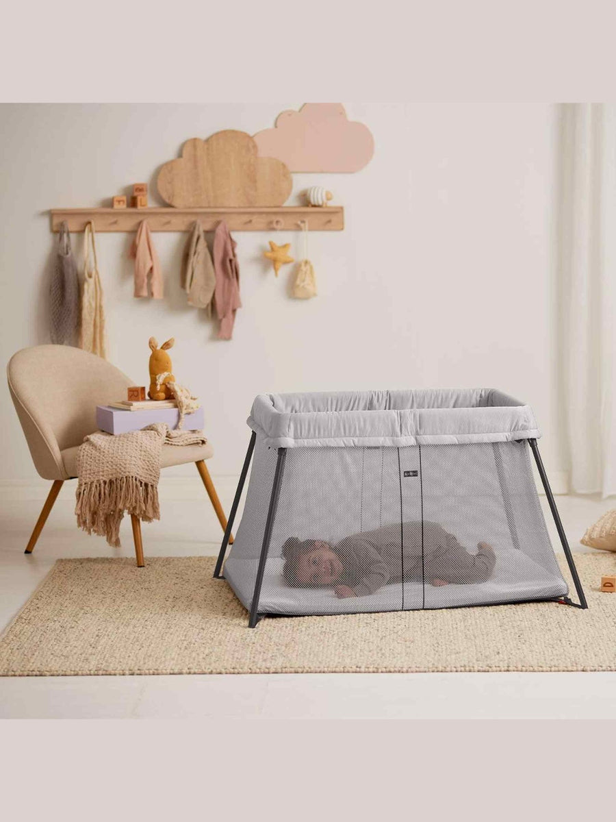 BabyBjörn Travel Cot Light – Silver BabyBjorn Mama's Joy
