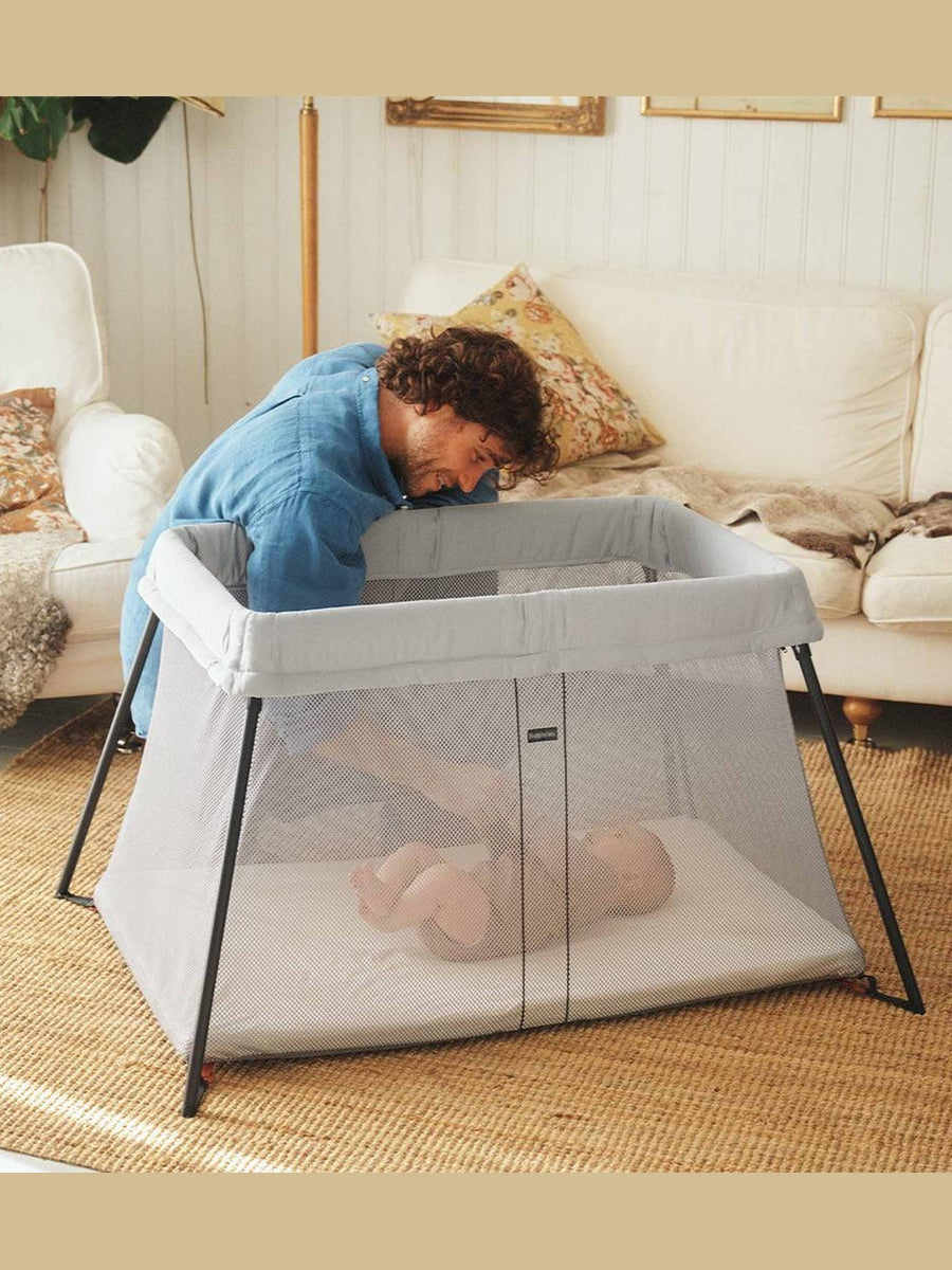 BabyBjörn Travel Cot Light – Silver BabyBjorn Mama's Joy