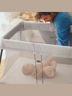 BabyBjörn Travel Cot Light – Silver BabyBjorn Mama's Joy