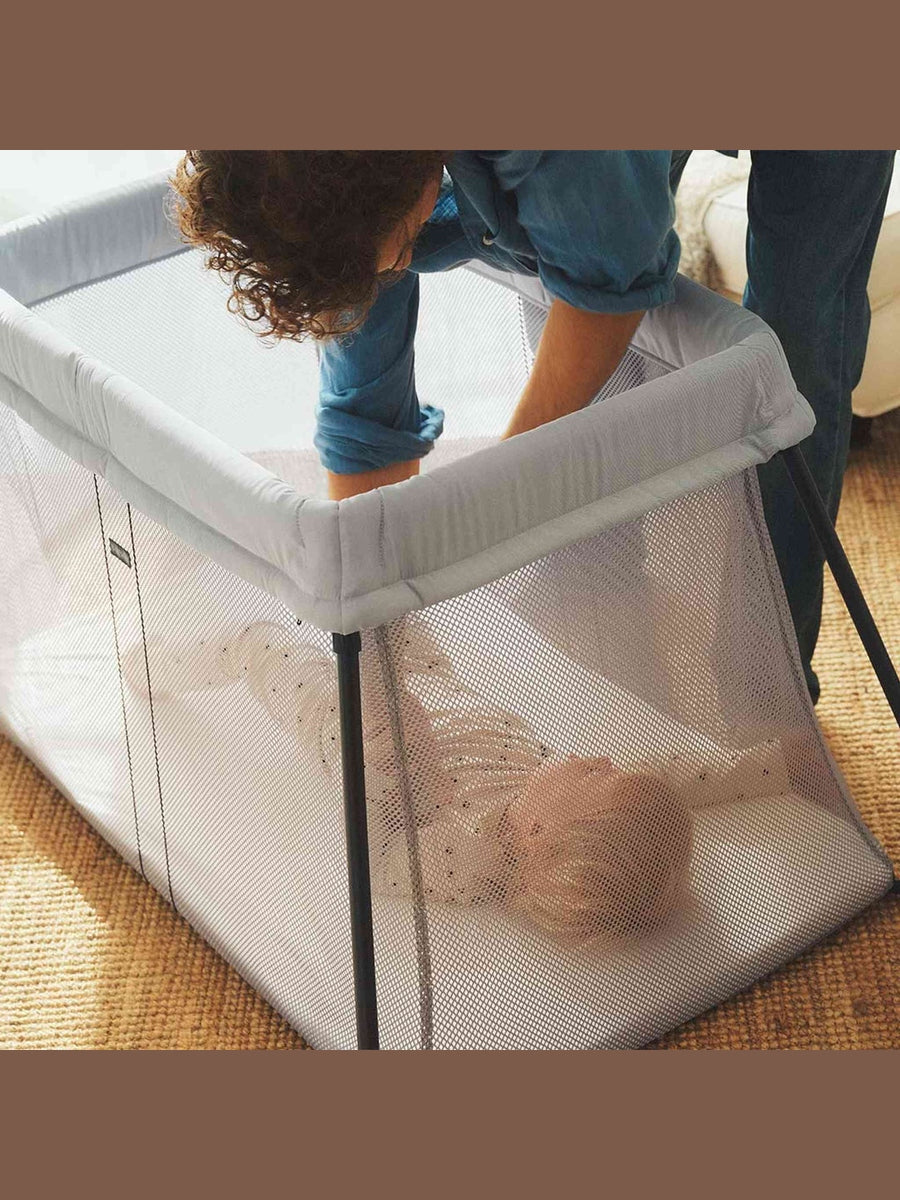 BabyBjörn Travel Cot Light – Silver BabyBjorn Mama's Joy