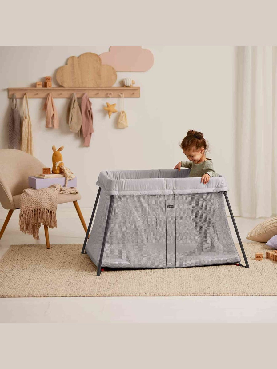 BabyBjörn Travel Cot Light – Silver BabyBjorn Mama's Joy