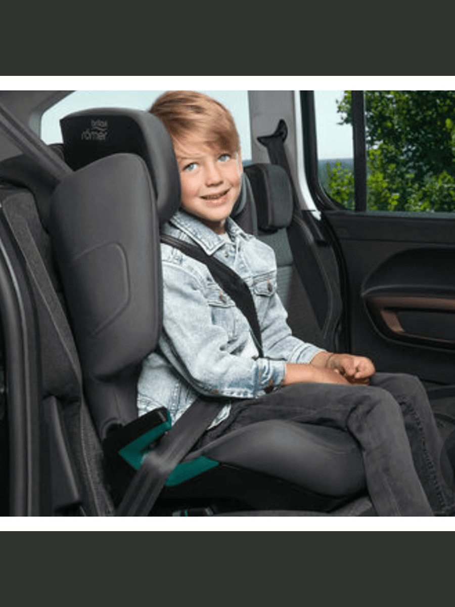 Britax Romer Adventure Plus 2 Car Seat Booster i-Size - Midnight Blue Britax Römer Mama's Joy
