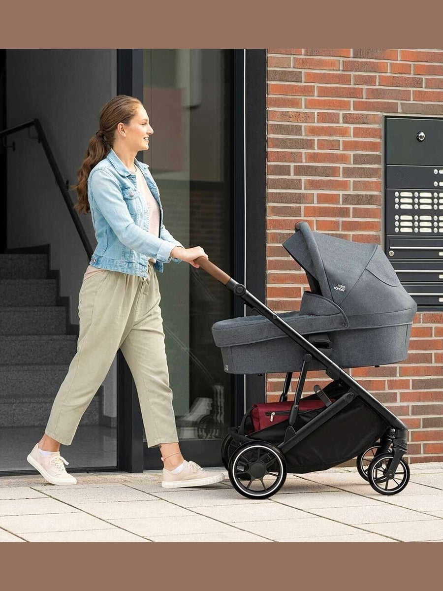Britax Romer Strider M Baby Carrycot Suitable from up to 9 kg - Black Shadow Britax Römer Mama's Joy