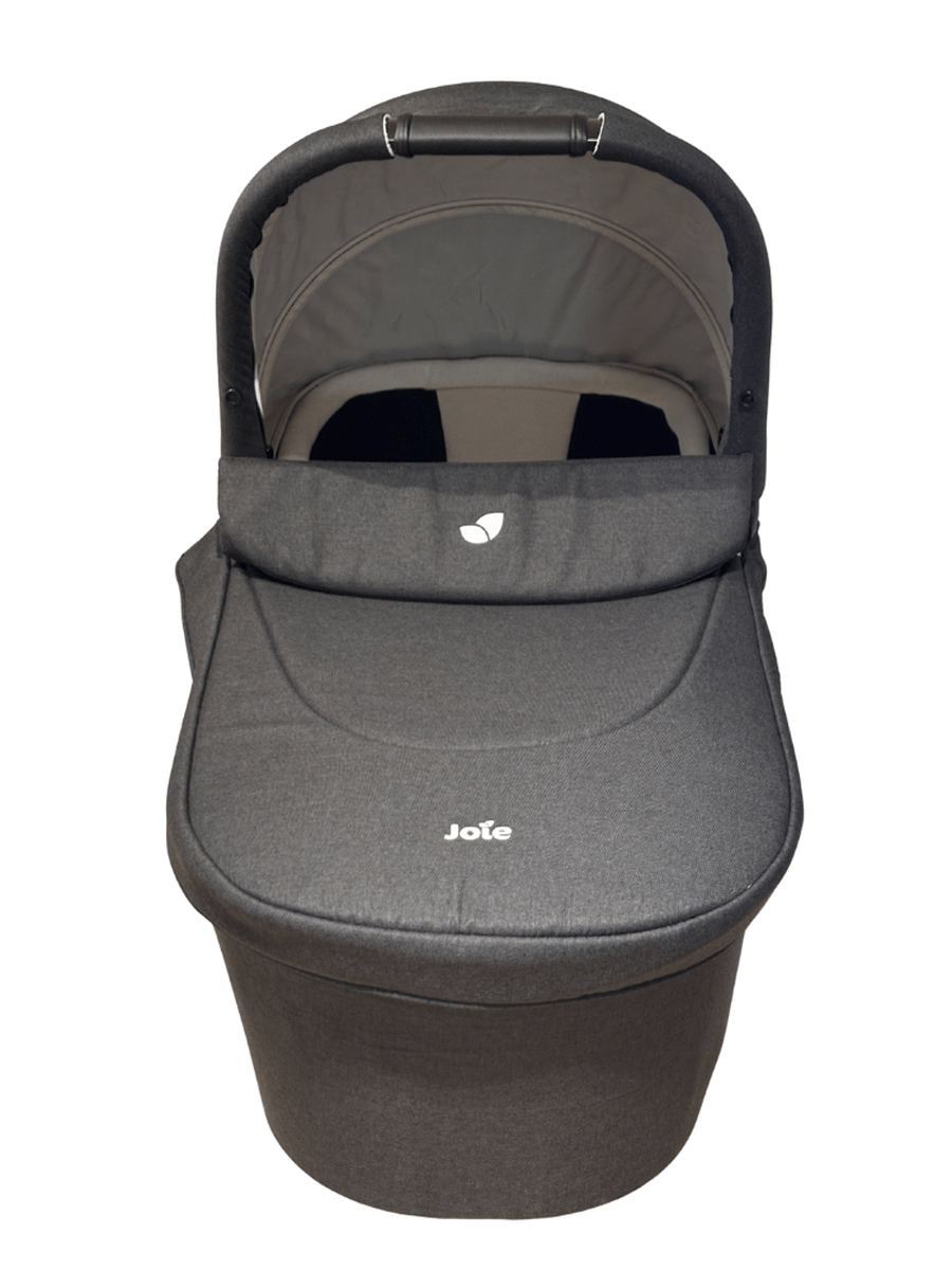Joie Ramble XL Carrycot Elegant and Versatile - Shale Joie Mama's Joy