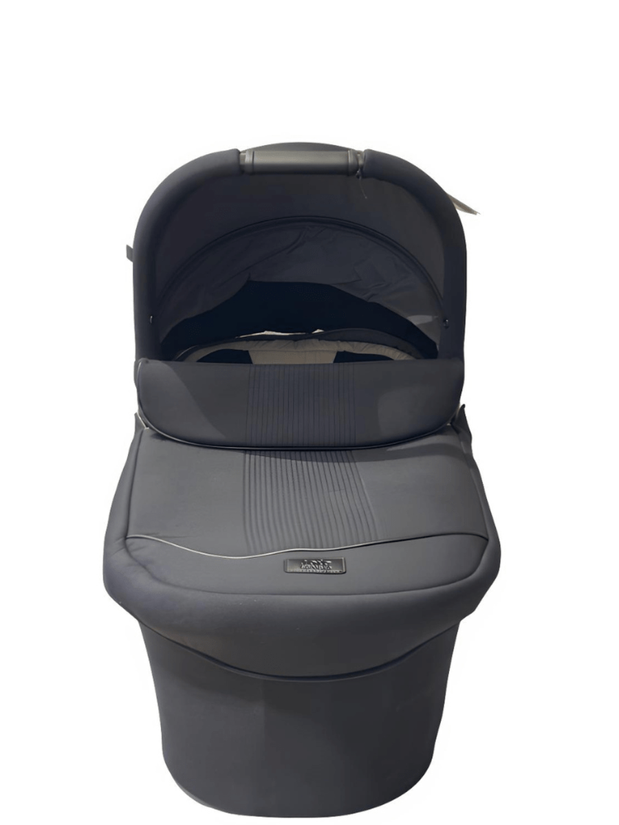 Joie Ramble XL Signature Carrycot Elegant and Versatile - Eclipse Joie Mama's Joy