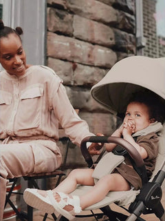 Silver Cross Clic 2 Pushchair with Travel Bag – Latte Silver Cross Mama's Joy